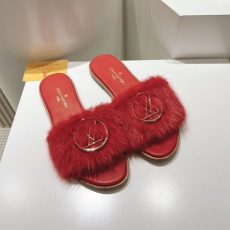 Louis Vuitton Slippers